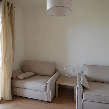 6 Personnes Avec Terrasse Et Piscine Quartier Fabron à Appartement Nice