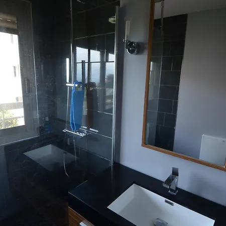 6 Personnes Avec Terrasse Et Piscine Quartier Fabron à Appartement Nice