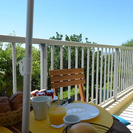 Grand 35m² 4 Personnes Avec Balcon Quartier Valrose Apartment