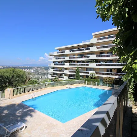 - Bella Vista Piscine Terrasse Et Jardin *