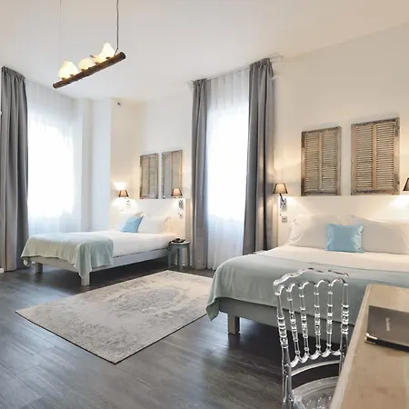 La Promenade Hotel 4*