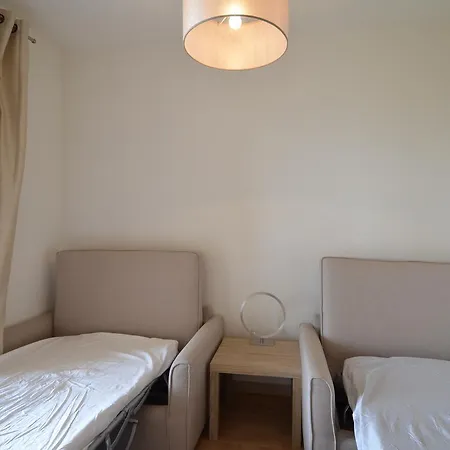 Appartement 6 Personnes Avec Terrasse Et Piscine Quartier Fabron à