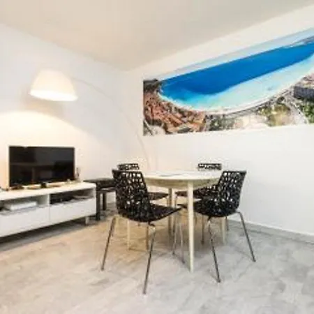Appartement 3 Pièces Confort Au Centre De Nice