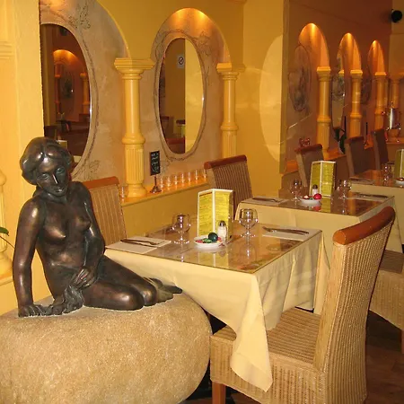 La Petite Sirene Hotell 3*