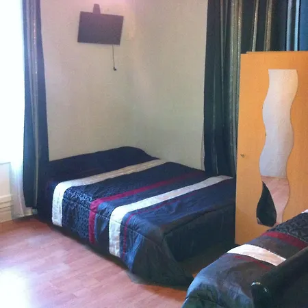 Carlone Hotel 2*