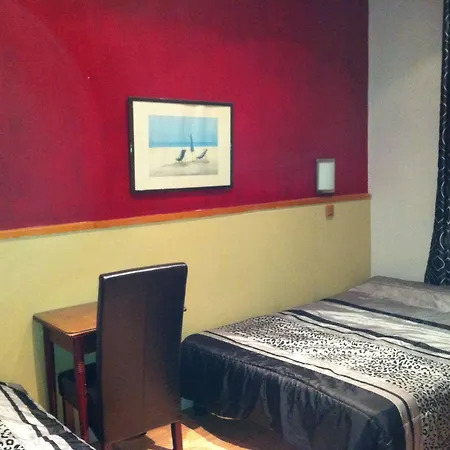 Carlone Hotel 2*