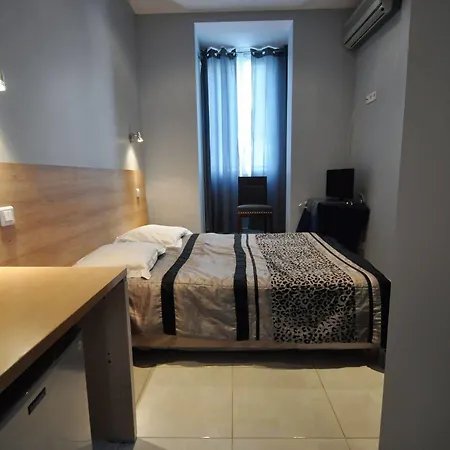Carlone 2* Nice