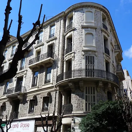 Annexe Hotel
