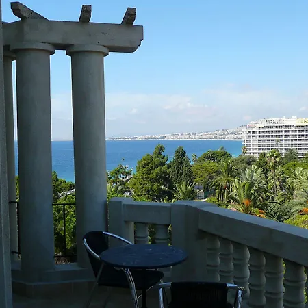 1er Hotel