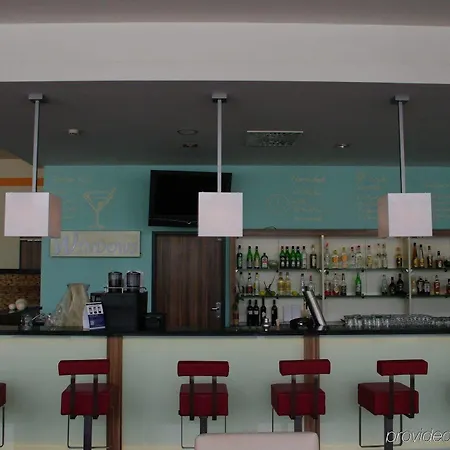 1er Hotel 3*