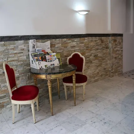 Hotel Armenonville