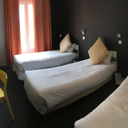 贝尔纳酒店 2* 尼斯