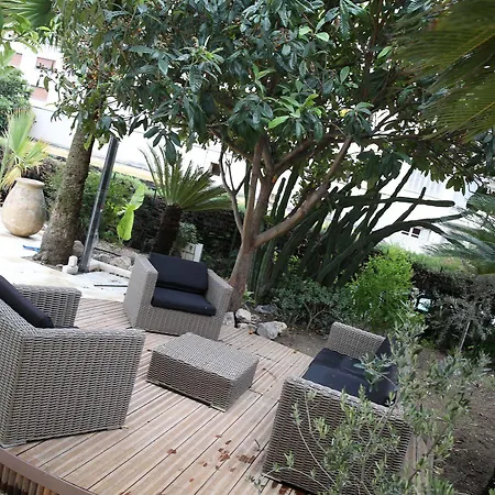 Armenonville Hotel 3*