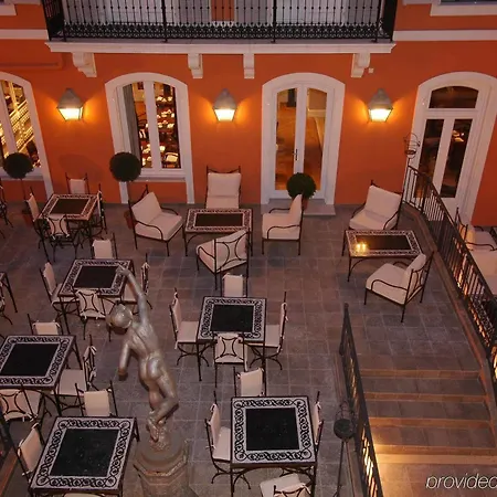 Apollinaire Hotell 4*