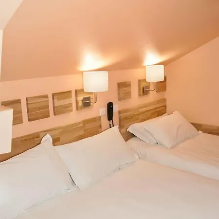 Comte De Aparthotel