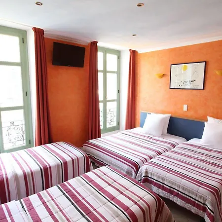Du Centre, Un Ammi Hotell 2*