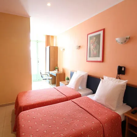 Hotel Du Centre, Un Ammi 2*