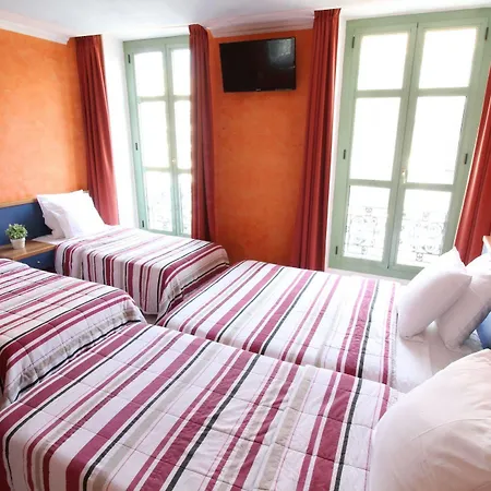 Hotel Du Centre, Un Ammi