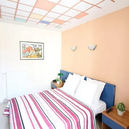 Du Centre, Un Ammi Hotel 2*