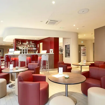 Hotel Campanile Aeroport