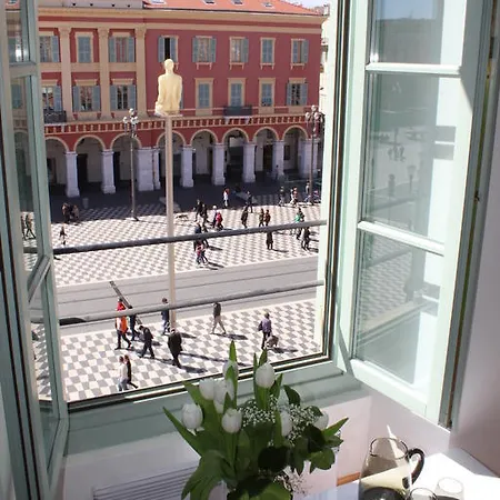 Aparthotel Massena 4*