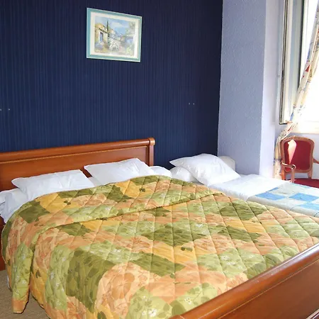Azur Hotel