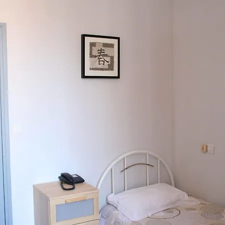 Marly's Hotel 2*