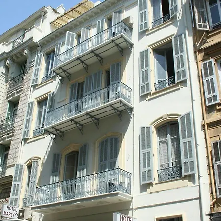 Marly's Hotel 2*