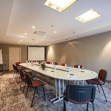 מלון Servotel Saint-vincent 4*