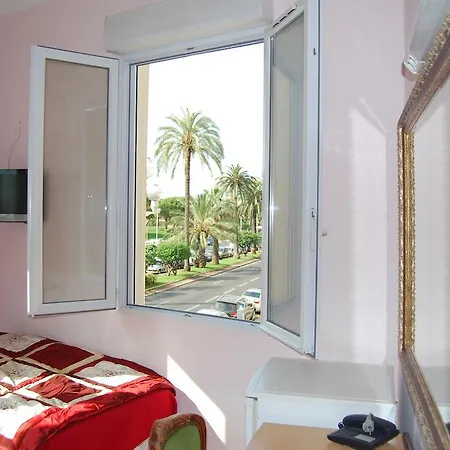 Hotel Azur