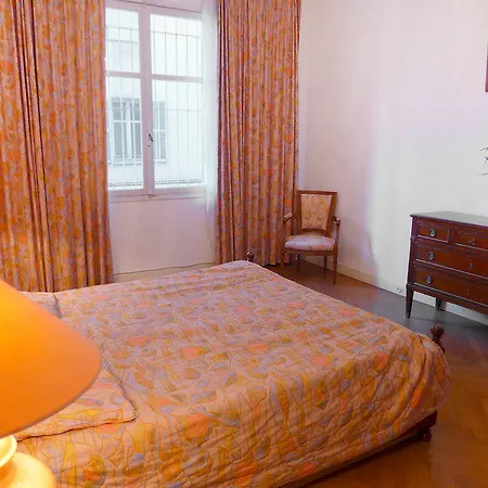 Le Savoy 2*