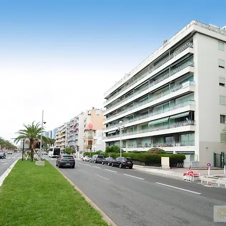 131 Promenade Five Stars Holiday House *