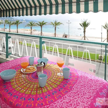 131 Promenade Five Stars Holiday House *