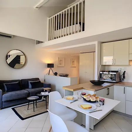 Nestor&jeeves - Duplex Palais Eugenie - Hyper Center - Shopping Area - Top Floor *