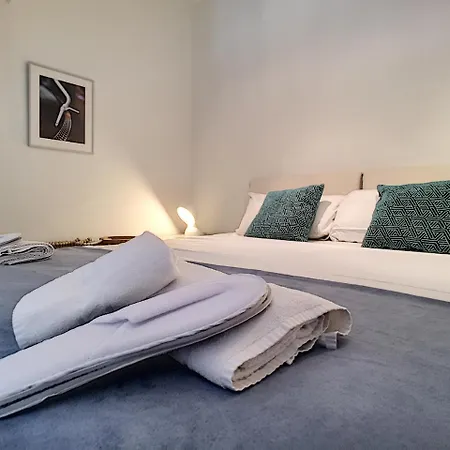Nestor&jeeves - Duplex Palais Eugenie - Hyper Center - Shopping Area - Top Floor *