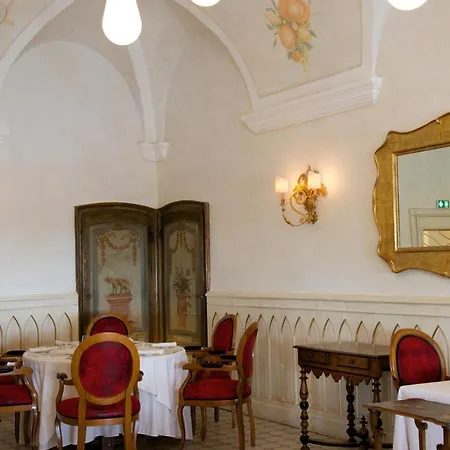 Hotel Jerome 3*