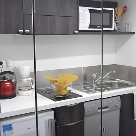 Hotel apartamentowy Azur 2*