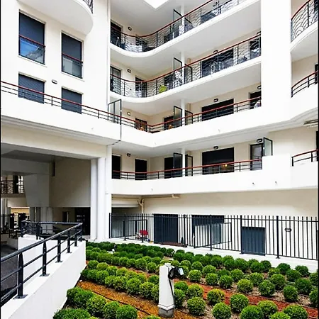 Palais Liberte Apartment