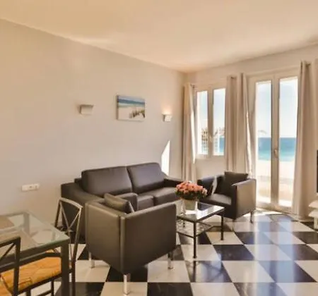 Monada Apartment