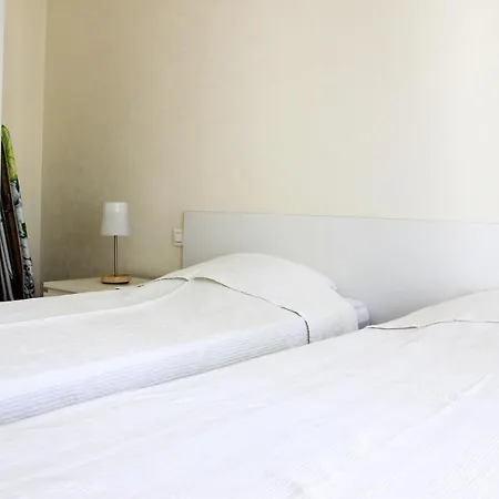 Apartman Escapade 8 *
