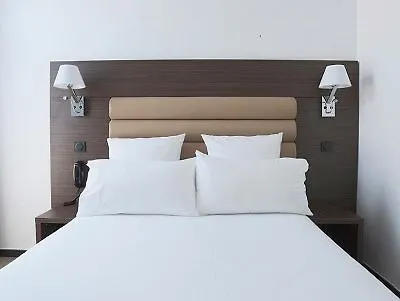 Annexe Hotel