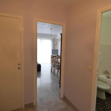 4 Personnes Quartier Riquier Apartment Nizza