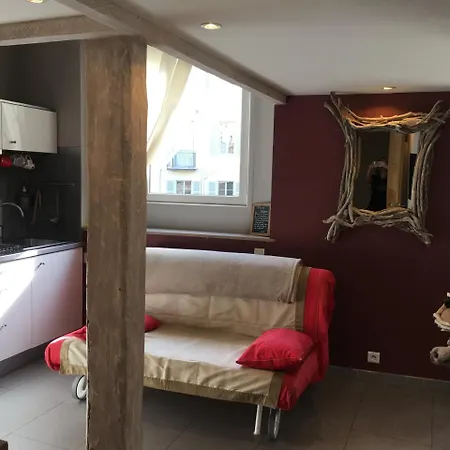 Apartment Interieurs-cour Nice