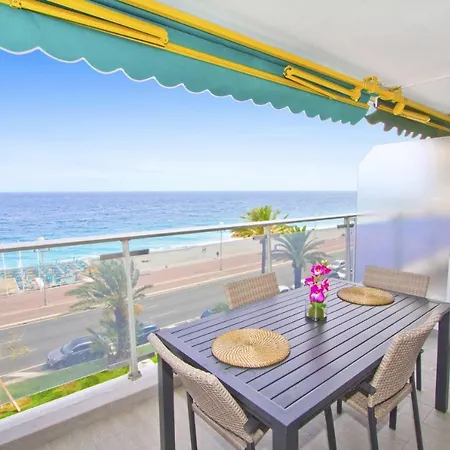 Eros Promenade - Promenade Holiday Apartment