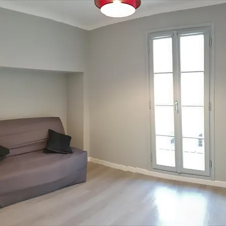 - Cours Saleya Gassin Appartement *