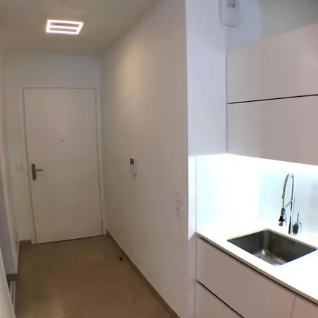 A Terrasse Ensoleillee & Parking A La Gare Du Sud Apartament Nicea