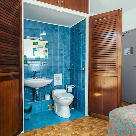 Monet Hotel 2*