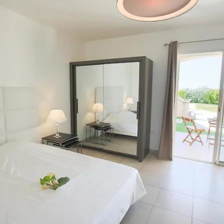 Vinaigrier Hills Vi3086 By Riviera Homes * Niza