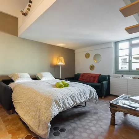 Le Chateau - The Beautiful Sight In Old Town, Private Terrace Apartment