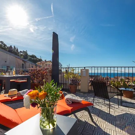 Apartment Le Chateau - The Beautiful Sight In Old Town, Private Terrace